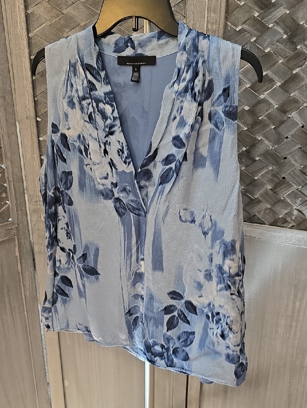 White House Black Market Light Blue and Navy Floral Sleeveless V-Neck Blouse
